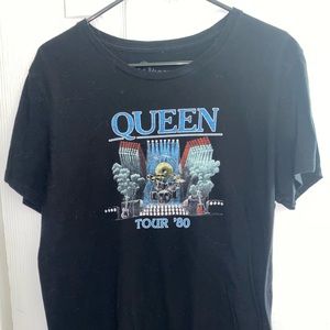 Queen Tee
